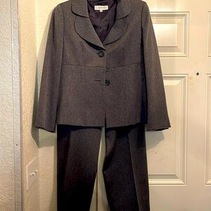 SUIT STUDIO Women 2PC Gray Polyester Lined Career Pant Suit Size 14